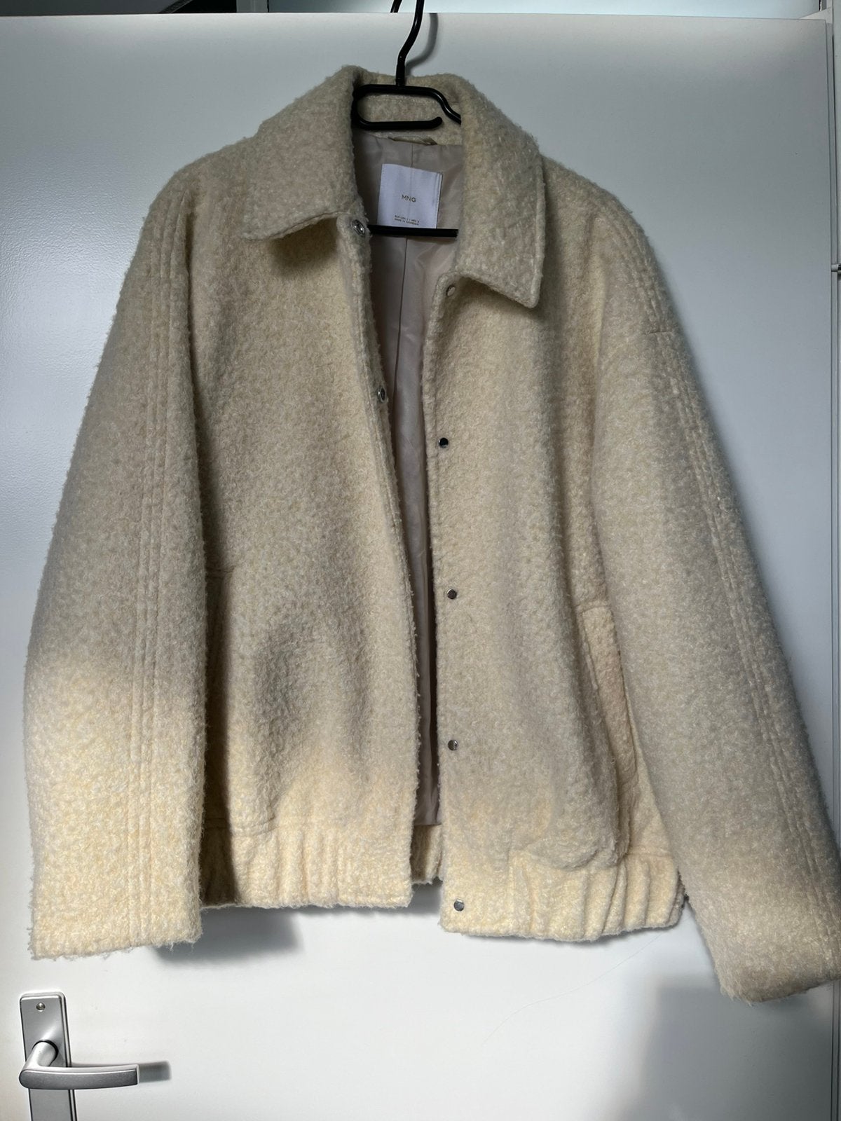 ZGAN Jas Mango oversized fluffy teddy boxy fit, Kleding | Dames, Ophalen of Verzenden, Zo goed als nieuw, Maat 42/44 (L), Beige