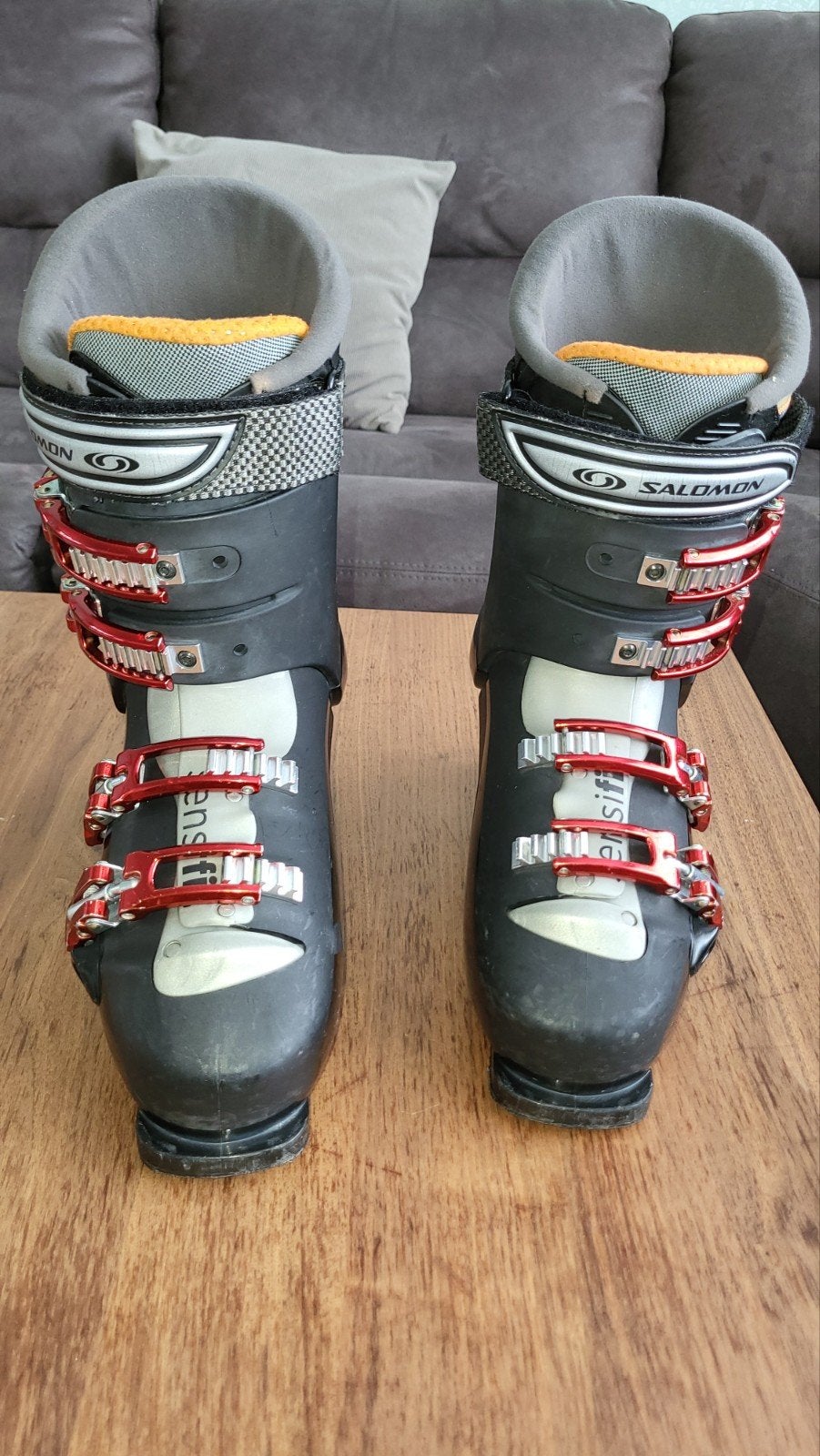 Salomon performa skischoenen maat 43 voor 40 €, Sport en Fitness, 160 tot 180 cm, Gebruikt, Schoenen, Salomon