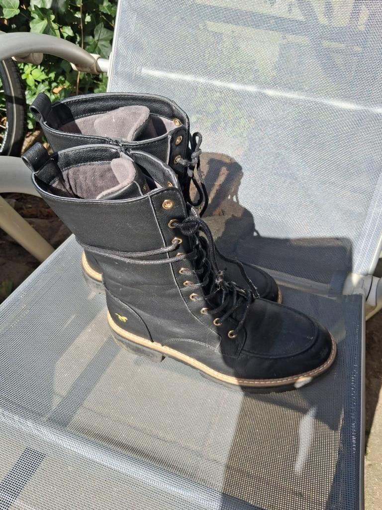 Dames laarzen mustang maat 42 zgan, Kleding | Dames, Schoenen, Hoge laarzen, Zwart, Ophalen of Verzenden, Zo goed als nieuw