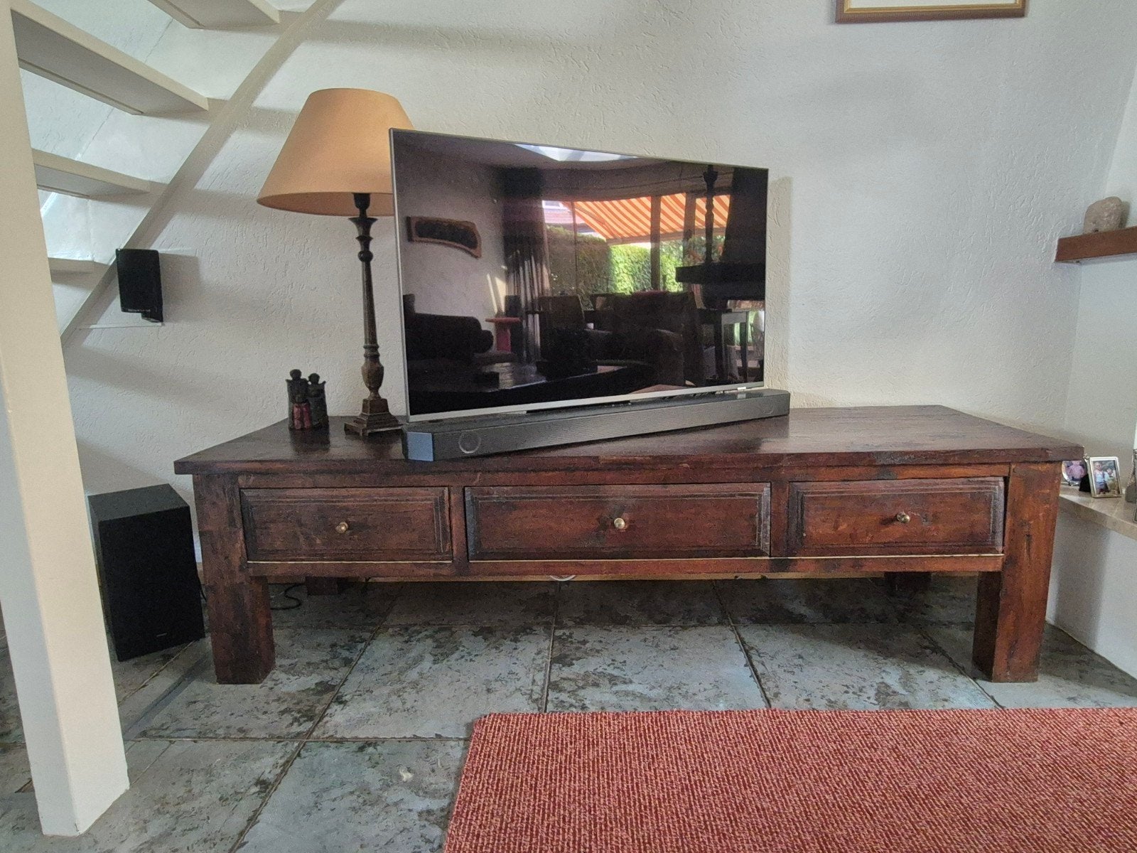 Houten TV meubel / laag dressoir met 3 klapdeurtjesl, Ophalen, Gebruikt, 150 tot 200 cm, Minder dan 100 cm