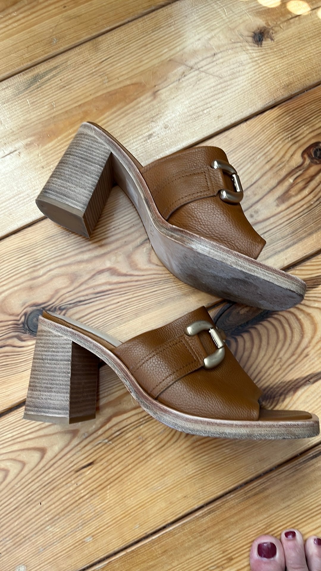 Prachtige slippers/ hakken van Zinda, als nieuw mt 40, Kleding | Dames, Schoenen, Bruin, Gedragen, Sandalen of Muiltjes, Ophalen of Verzenden