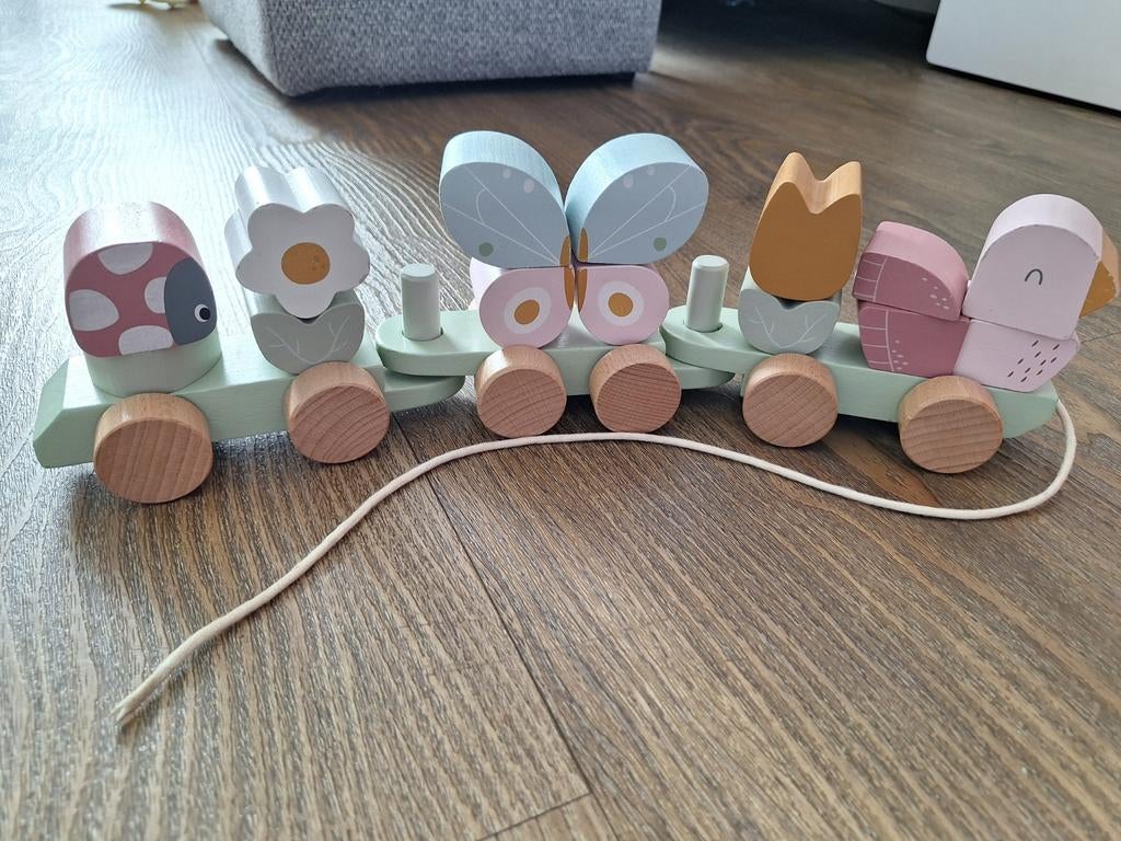 Little dutch trein, Kinderen en Baby's, Speelgoed | Houten speelgoed, Ophalen of Verzenden, Zo goed als nieuw, Duw- of Trekspeelgoed