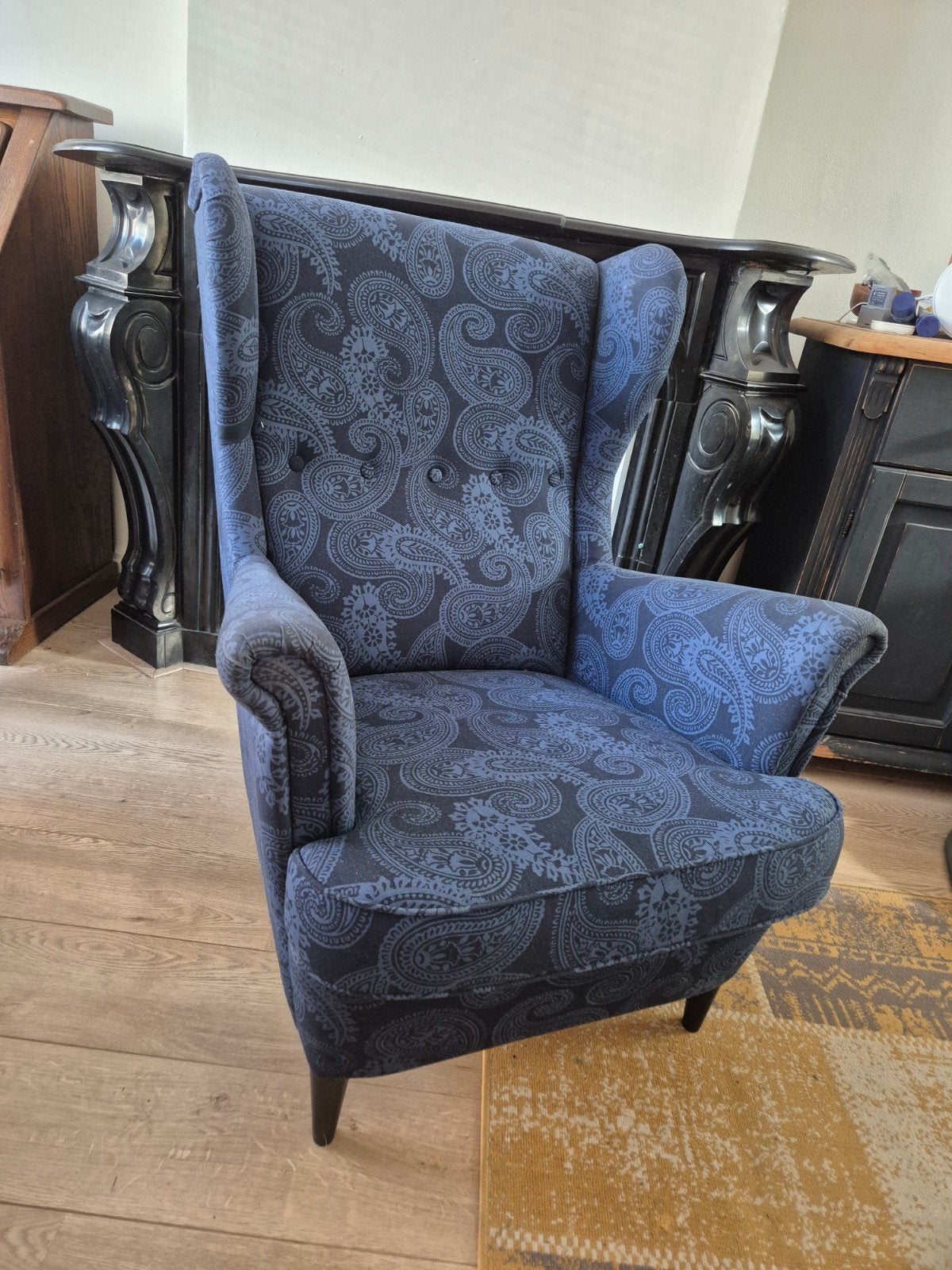Comfortabele fauteuil met paisley print, Ophalen, 75 tot 100 cm, Zo goed als nieuw, Klassiek, Paisley