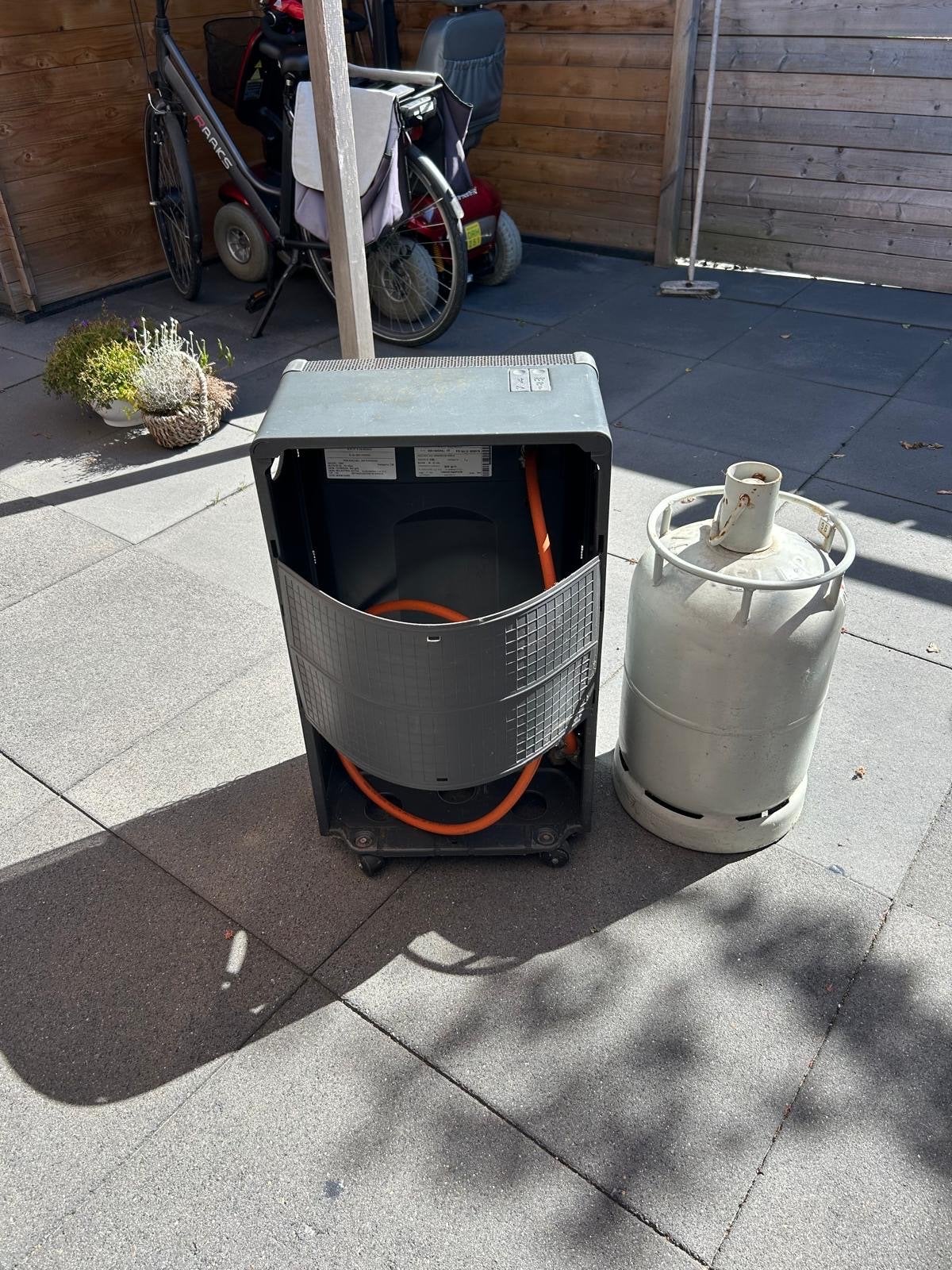 Gaskachel - Draagbare Terrasverwarmer op Gasfles, Huis en Inrichting, Kachels, Ophalen, Gebruikt, Gas, Vrijstaand