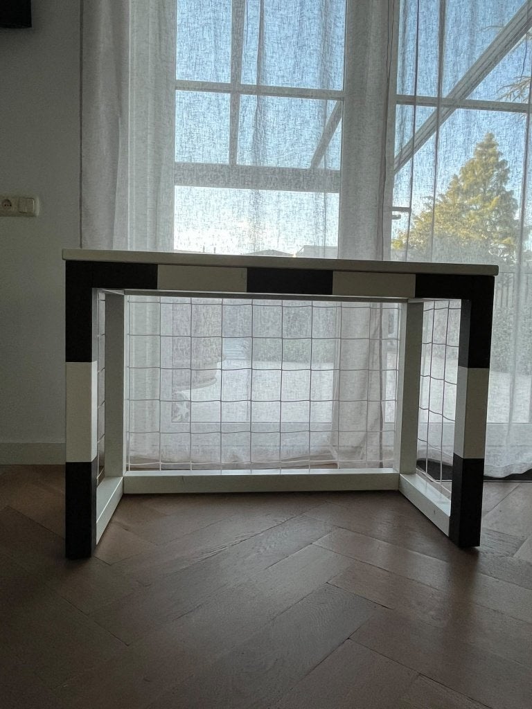 Uniek bureau / voetbaldoeltje, 105 cm, Gebruikt, Kinderbureau, 50 cm