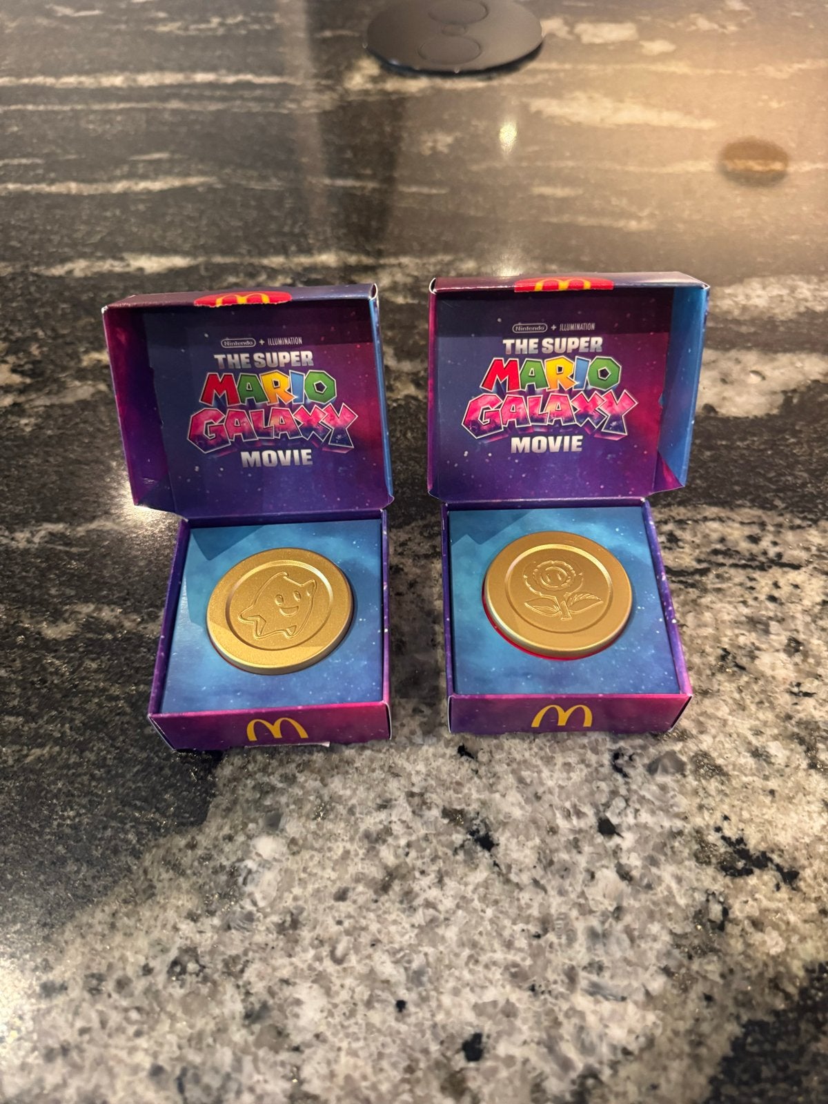 McDonald's Super Mario Galaxy Movie munten (2 stuks), Ophalen of Verzenden, Nieuw