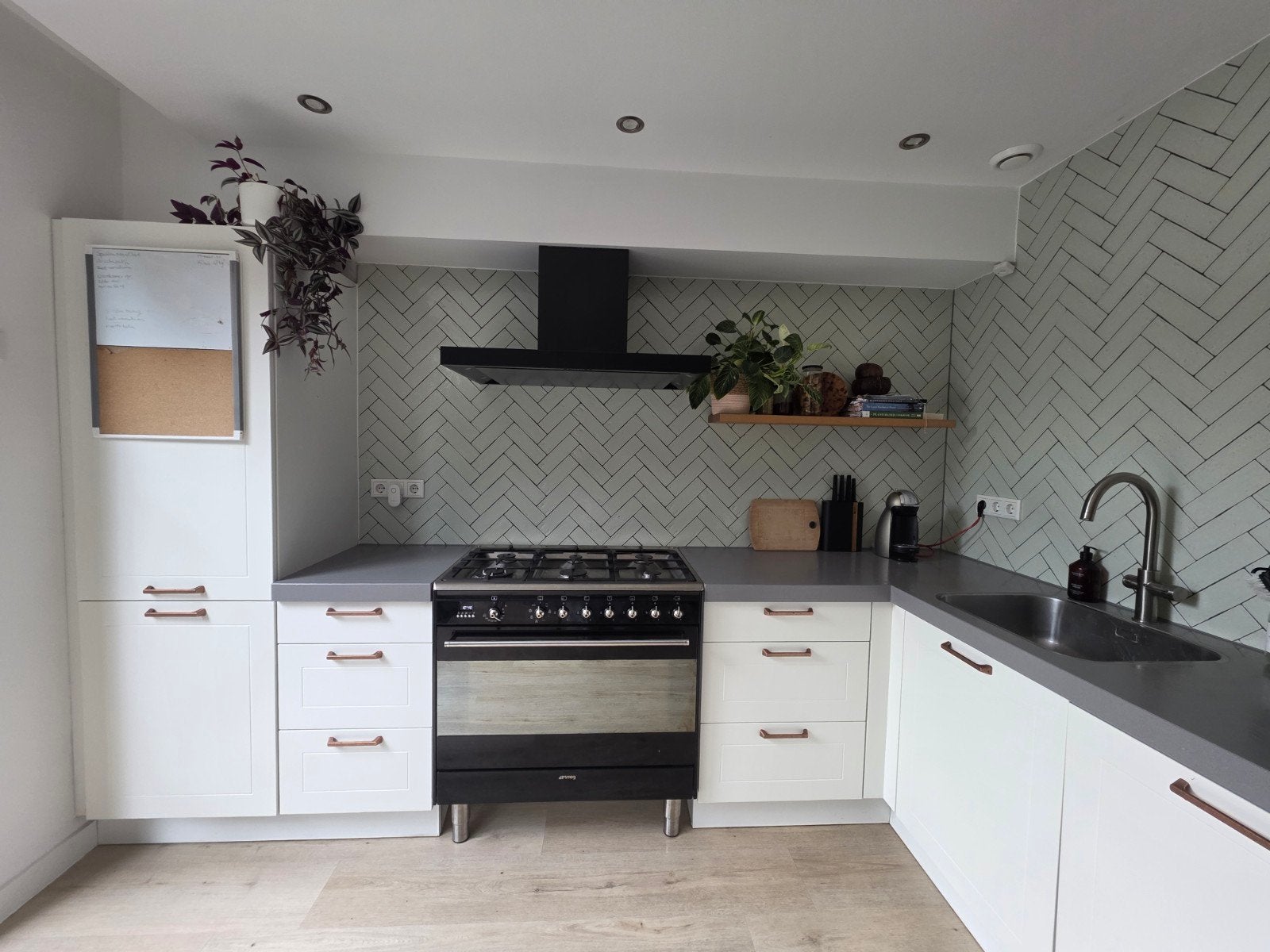 Complete keuken uit 2016 met Candy, SMEG en Novy apparatuur, Ophalen, Zo goed als nieuw