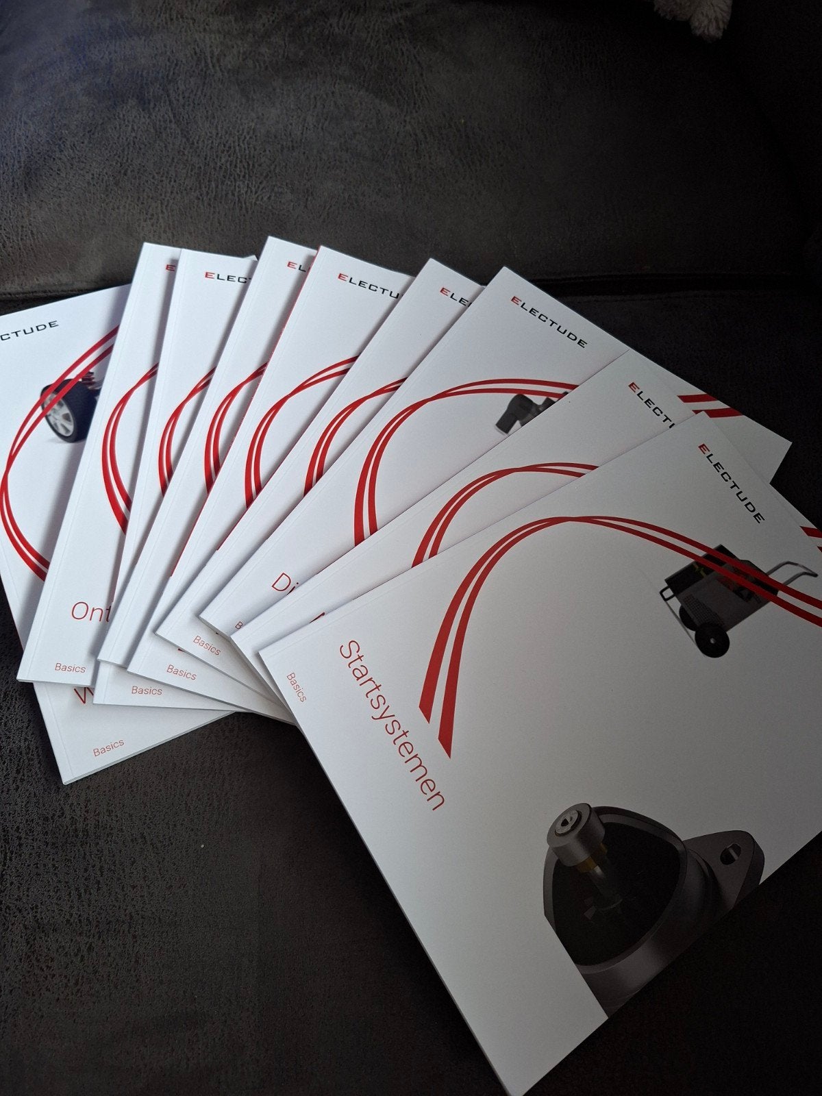 Electude Autotechniek MBO 2 Schoolboeken, Ophalen of Verzenden, Nieuw, Overige niveaus, Overige vakken