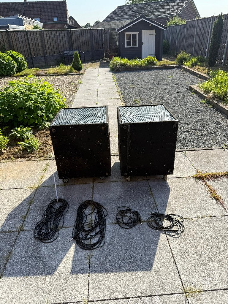 2 stuks Ibiza subwoofer 1200W, Ophalen, Gebruikt, Audio