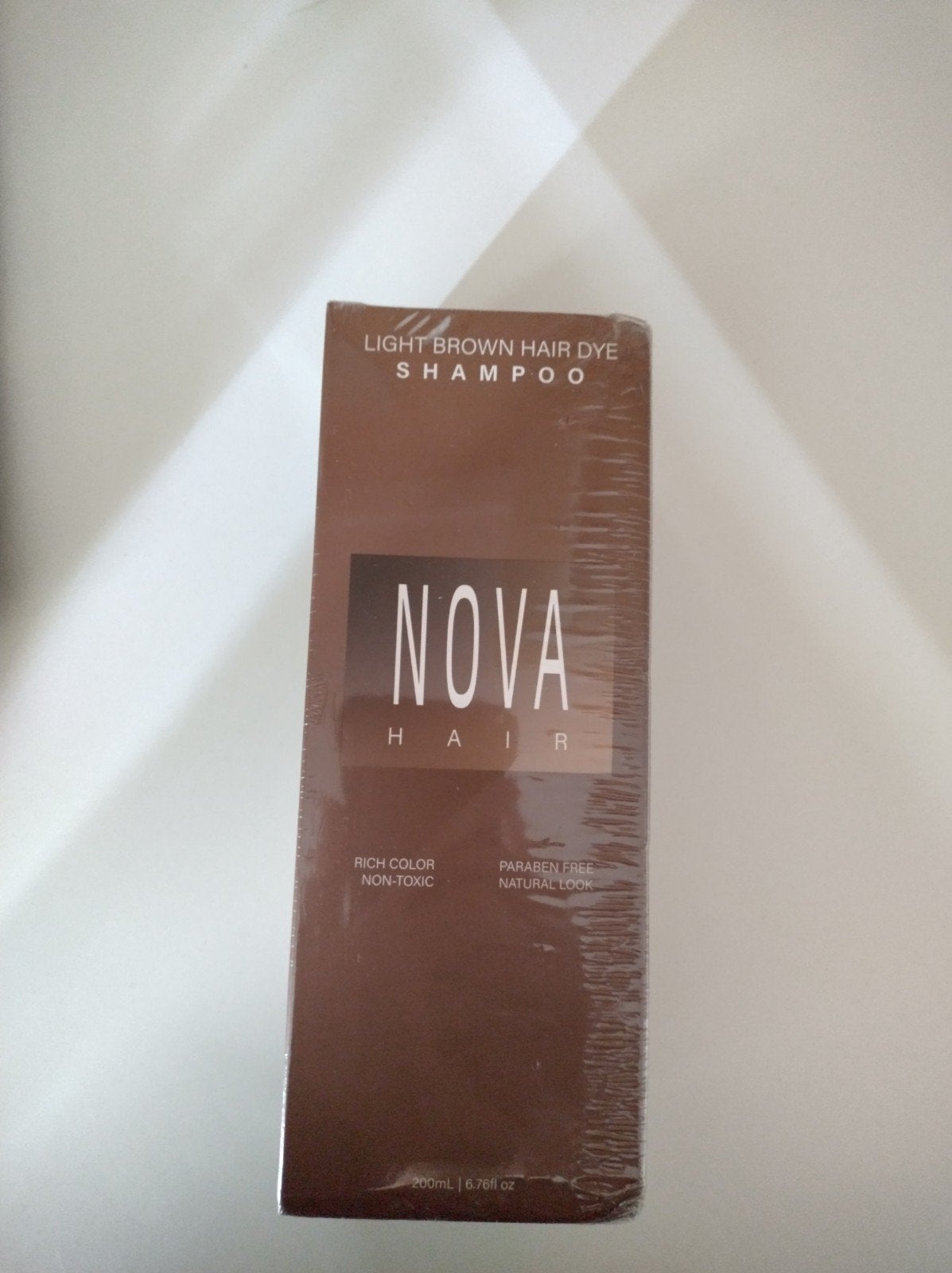 NOVA Hair Light Brown Hair Dye Shampoo - 200ml (ongeopend), Ophalen of Verzenden, Nieuw, Shampoo of Conditioner