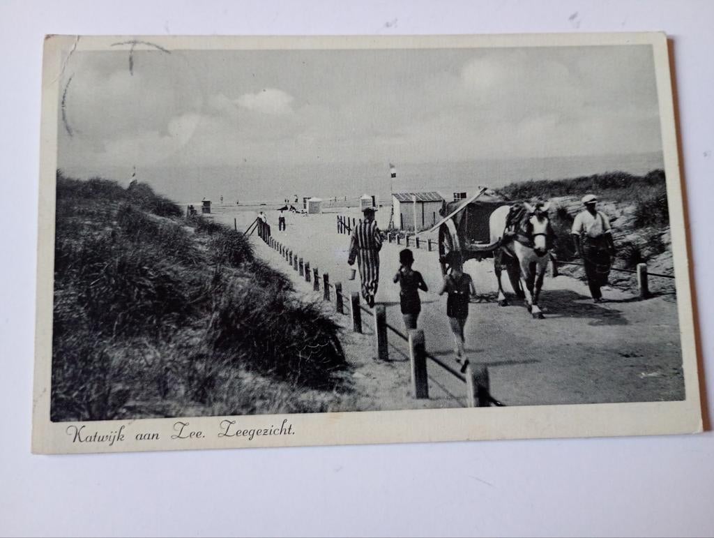 Katwijk aan Zee Zeegezicht met Schelpenvisser 1946, Ophalen of Verzenden, 1940 tot 1960, Gelopen, Zuid-Holland