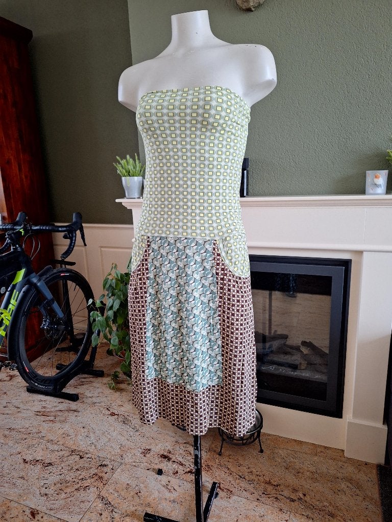 Maliparmi schitterende jurk jurkje 44 L, Kleding | Dames, Maat 42/44 (L), Zo goed als nieuw, Knielengte, Maliparmi