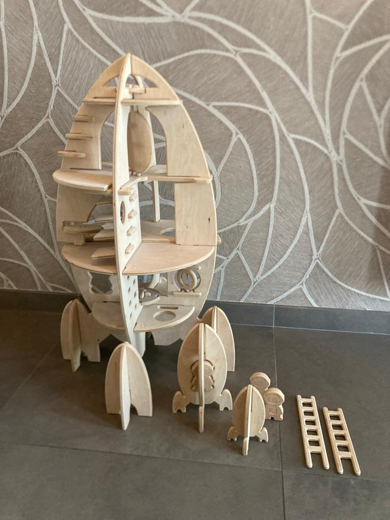 Lovelties Houten Raket Speelhuis 72 cm hoog, Ophalen of Verzenden, Zo goed als nieuw, Overige typen