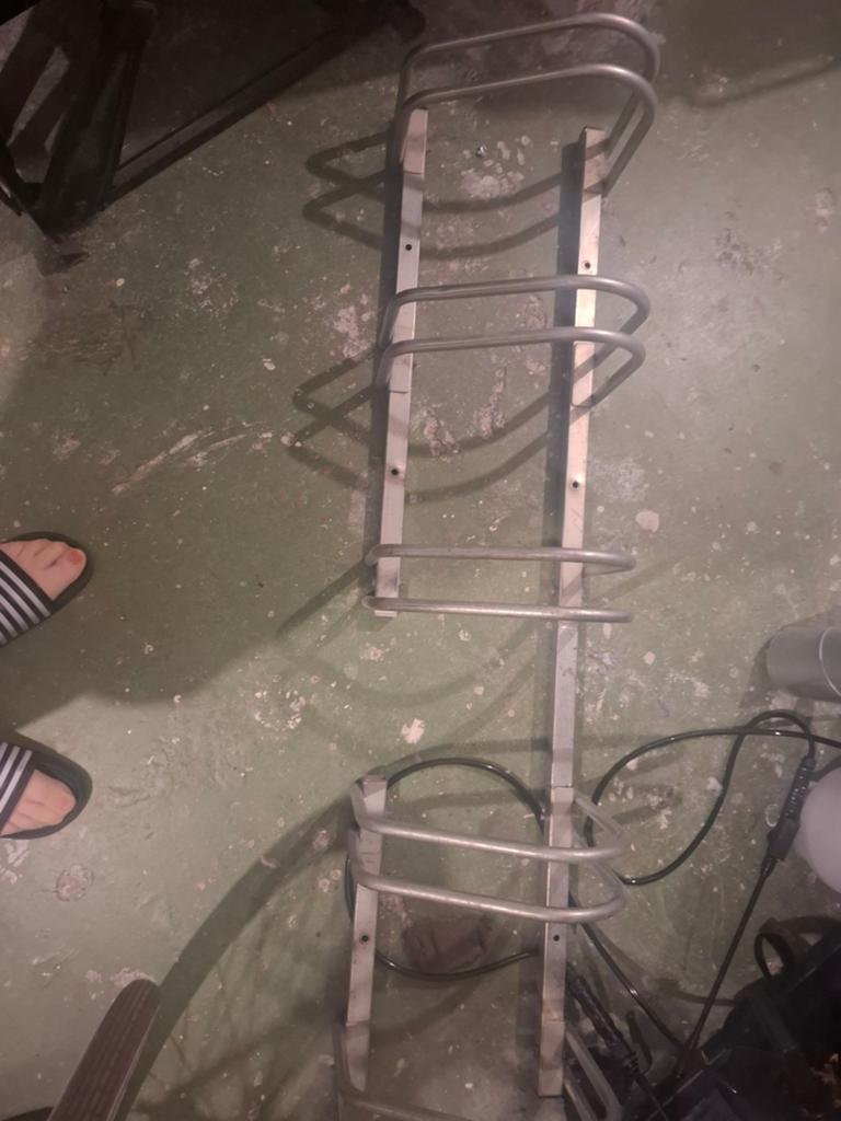 Metalen fietsenrek voor 6 fietsen, Ophalen, Gebruikt