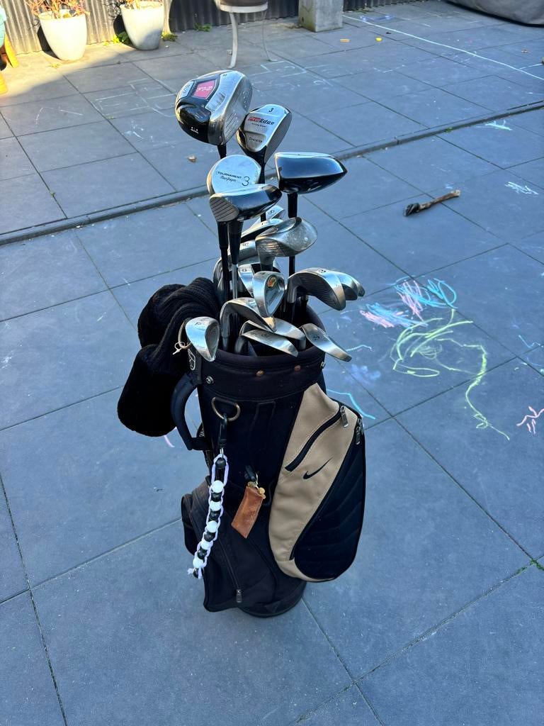 Nike golftas met Callaway driver, Sport en Fitness, Golf, Ophalen, Gebruikt, Set, Callaway