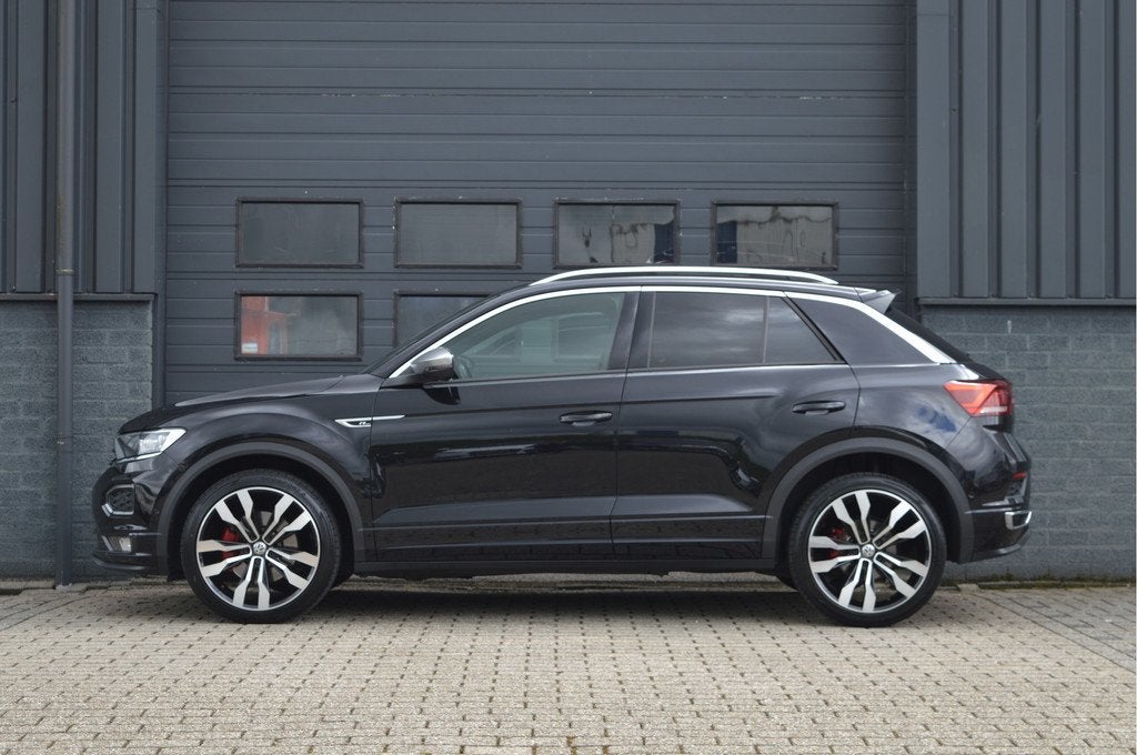 Volkswagen T-Roc 2.0 TSI 4Motion Sport Business R-LINE | PAN, Auto's, Automaat, Gebruikt, Zwart, 14 km/l