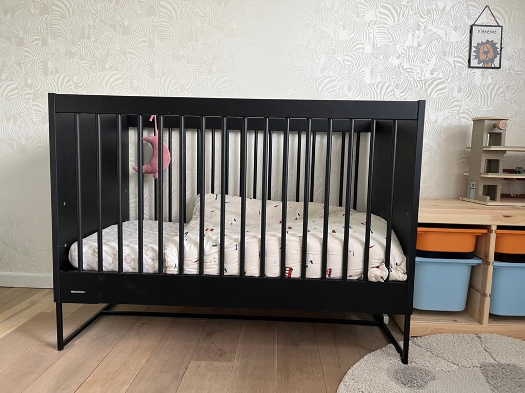 Kidsmill Ledikant Zwart, Ophalen, Gebruikt, Ledikant