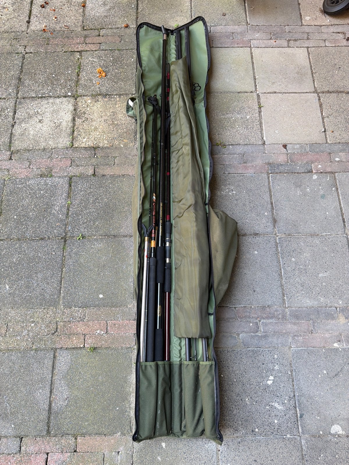 Complete Karper Hengel Set met Rodpod en Foudraal, Ophalen, Gebruikt, Complete set