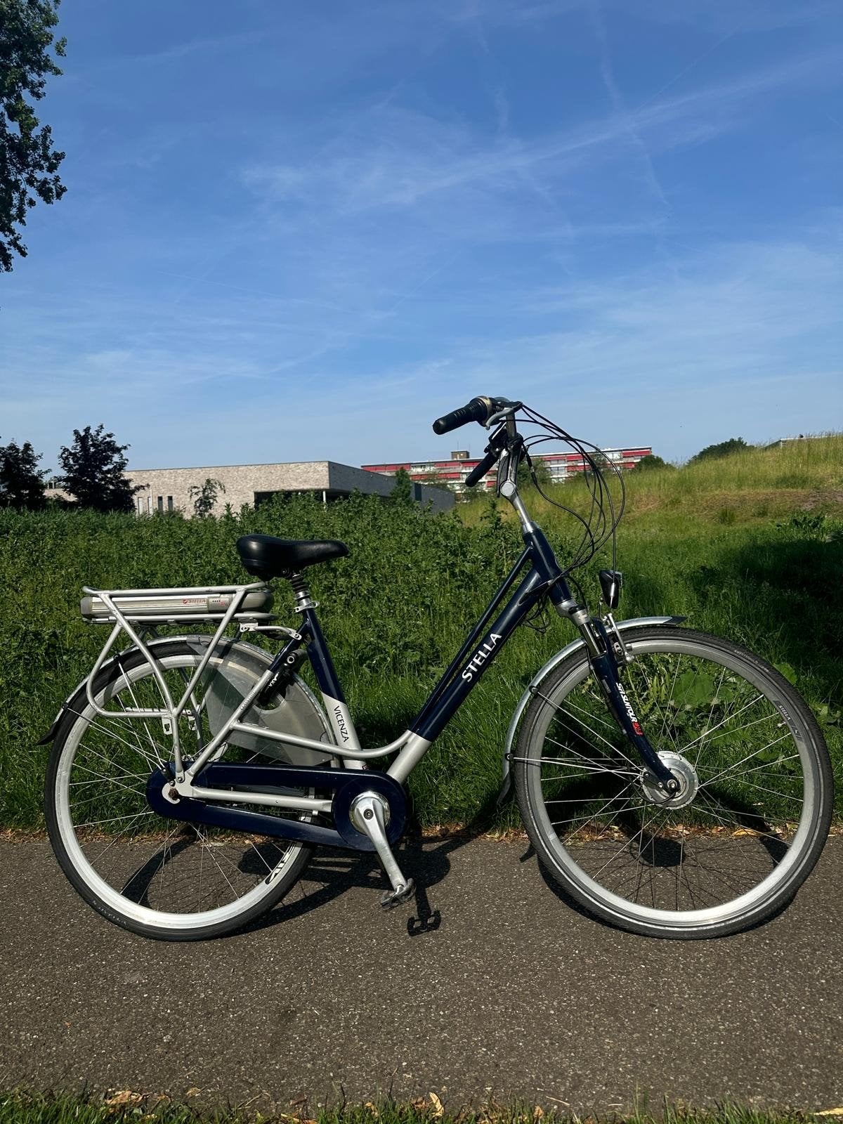 Elektrische fiets Stella Vicenza, Versnellingen, Zo goed als nieuw, 50 tot 53 cm, Ophalen