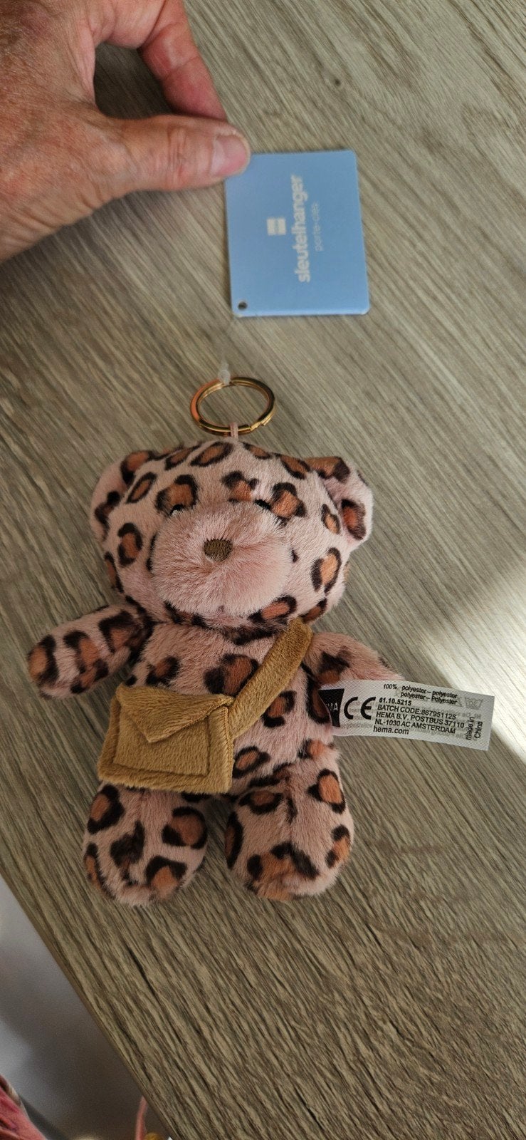 Nieuwe HEMA Sleutelhanger Luipaard Teddybeer, Verzamelen, Ophalen of Verzenden, Nieuw, Knuffel of Figuurtje