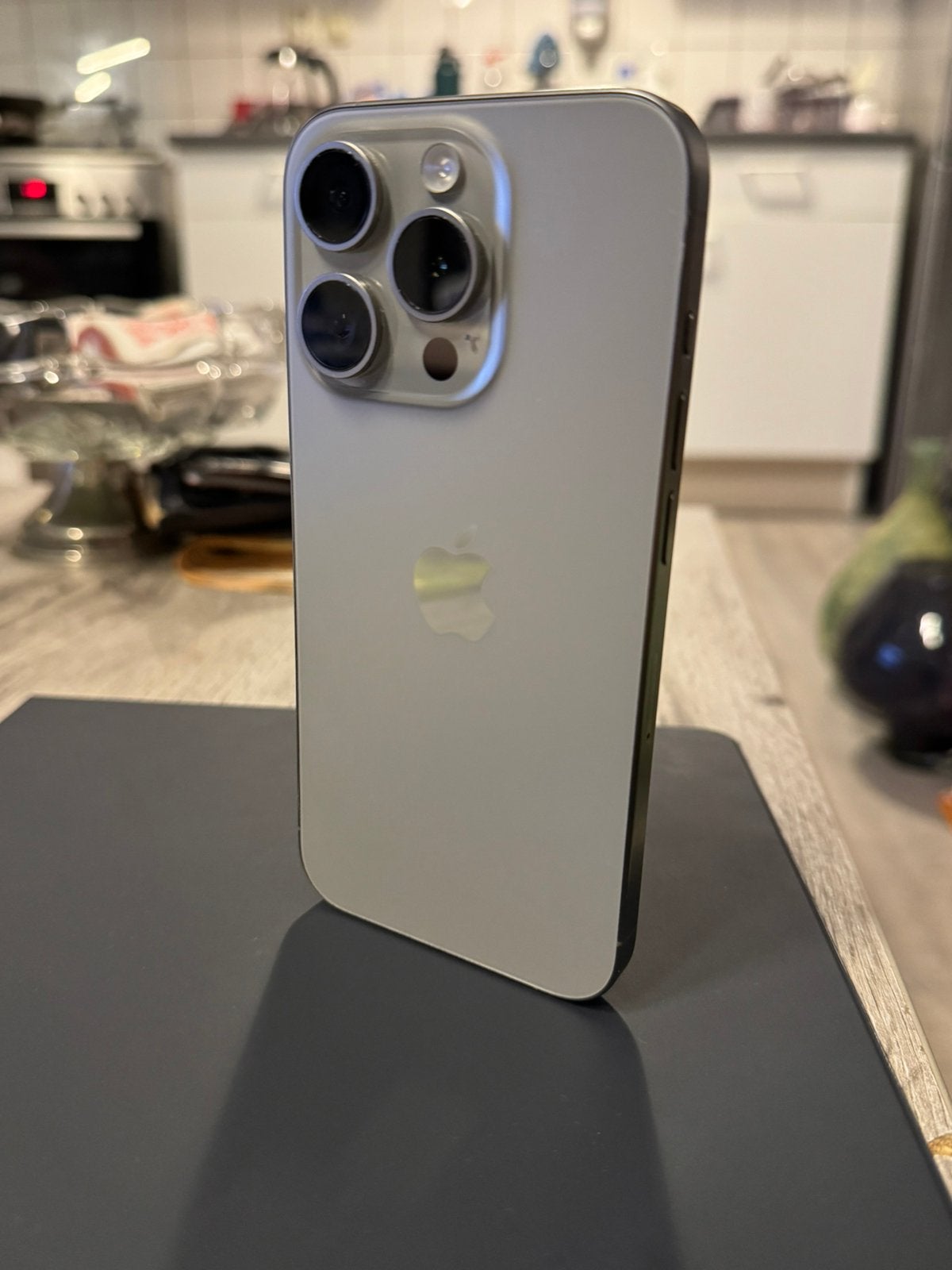 Apple iPhone 15 Pro – 128GB – Natural Titanium, Telecommunicatie, Mobiele telefoons | Apple iPhone, Ophalen, 128 GB, 86 %, Zo goed als nieuw