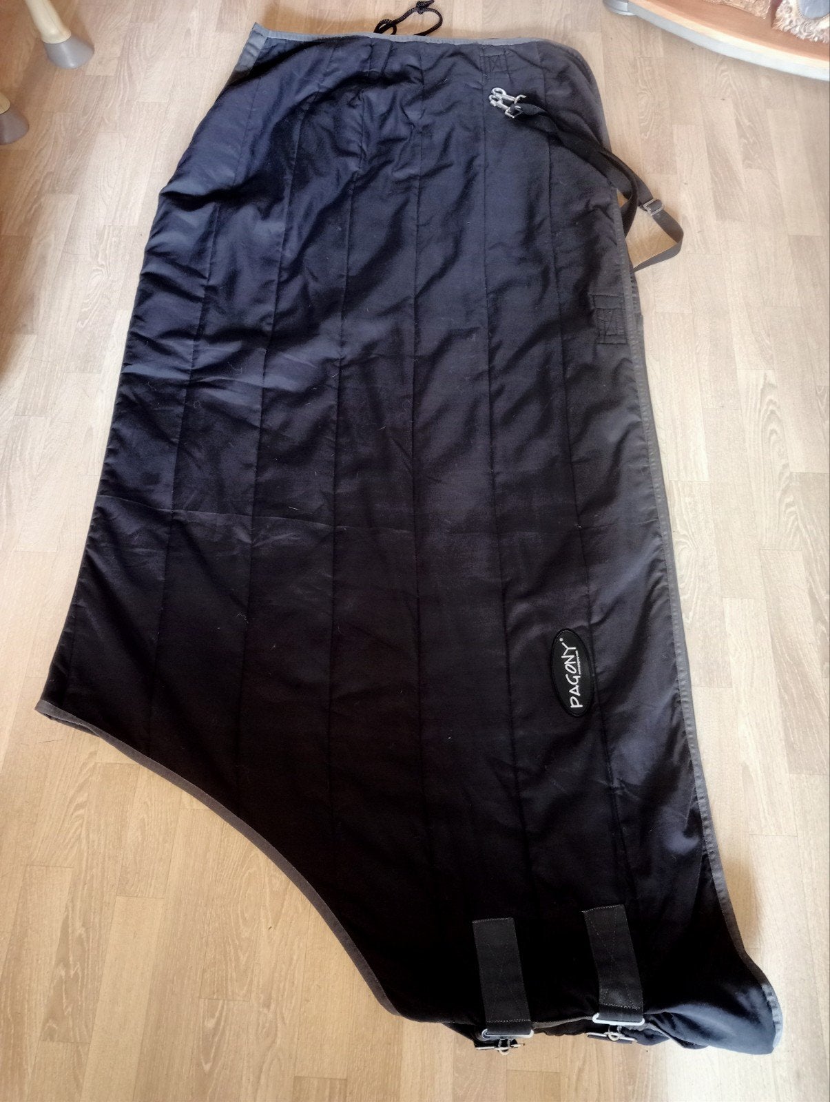 Zeer nette zwarte liner/onderdeken 100gram  mt 185cm, Dieren en Toebehoren, Ophalen of Verzenden, Zo goed als nieuw