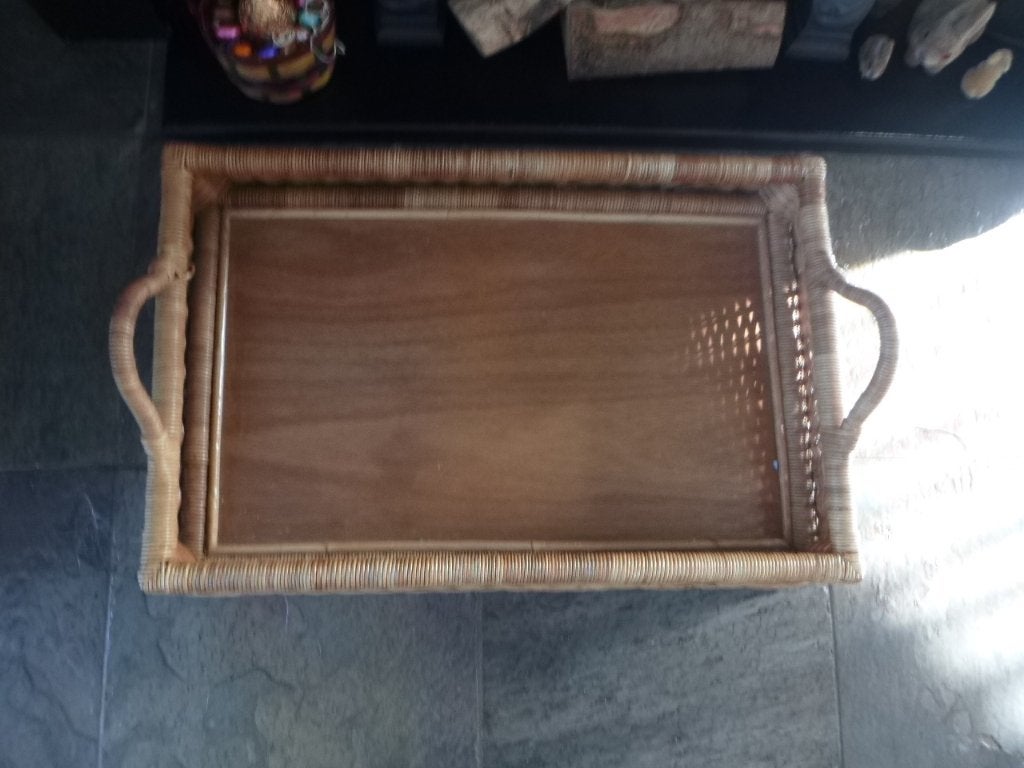mooie oude bartafel van bamboe met los dienblad, Ophalen of Verzenden, Overige typen