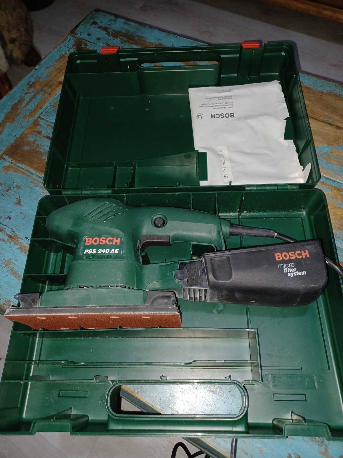 Bosch PSS 240 AE vlakschuurmachine met microfilter, Ophalen, Zo goed als nieuw, Minder dan 600 watt, Vlakschuurmachine