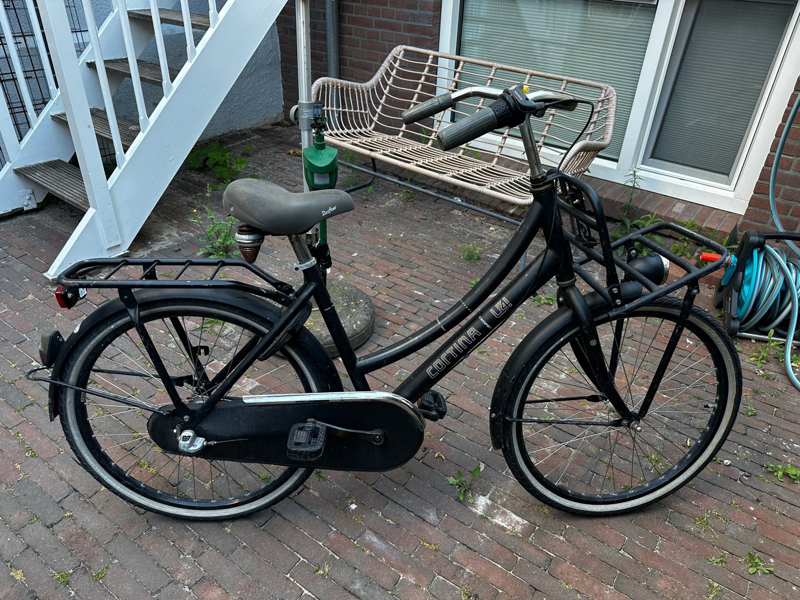 Cortina U4 meisjesfiets 24 inch zwart, Fietsen en Brommers, Fietsen | Meisjes, Ophalen, 22 inch, Gebruikt, Handrem