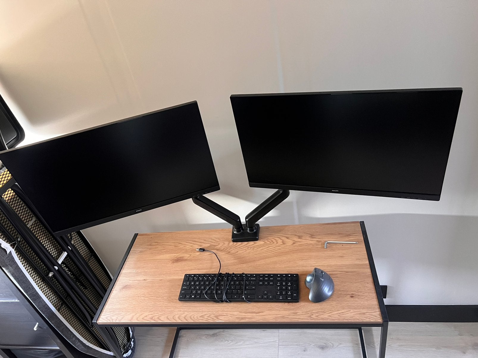 Dubbele Montior Arm (2 schermen) NIEUW, Computers en Software, Monitoren, Ophalen of Verzenden, Overige typen, Onbekend, 60 Hz of minder
