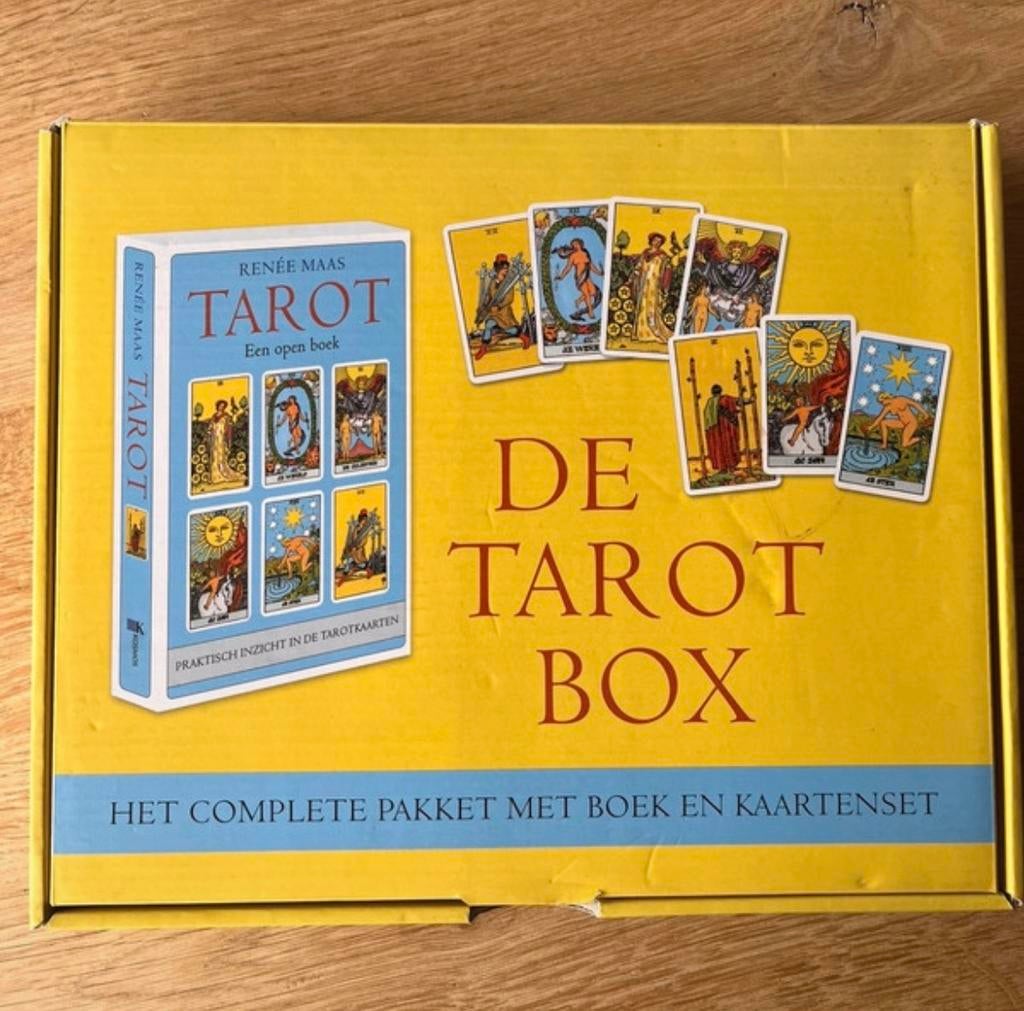 De Tarot Box: Praktisch Inzicht in de Tarotkaarten, Ophalen of Verzenden, Zo goed als nieuw, Tarot of Kaarten leggen, Instructieboek