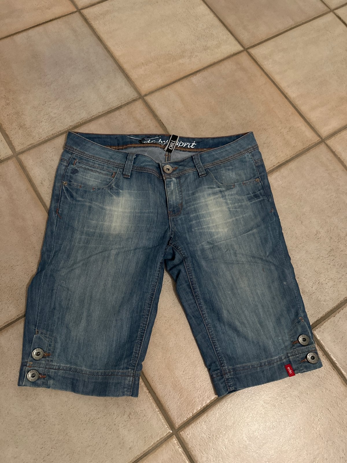 EDC by Esprit spijkerbroek korte broek maat denim 32  M), Kort, Blauw, Zo goed als nieuw, Ophalen