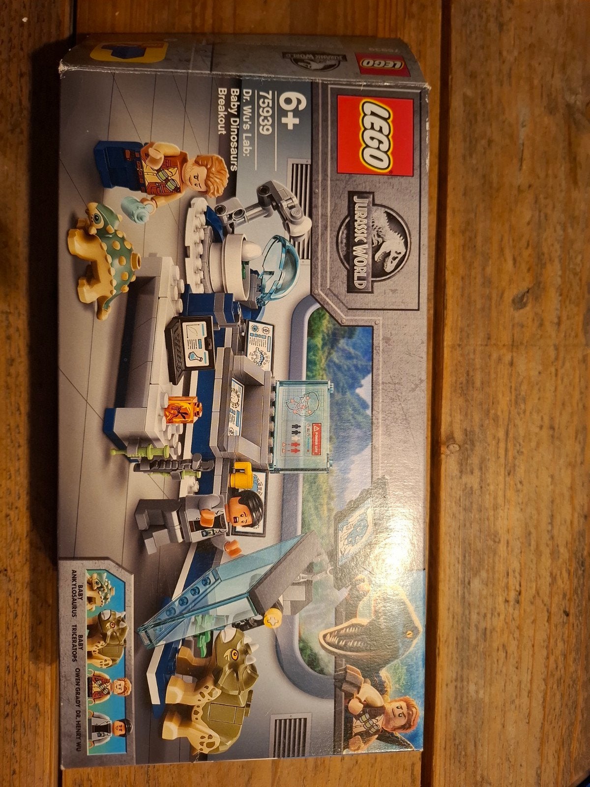 LEGO Jurassic World 75939 Dr. Wu's Lab:, Ophalen