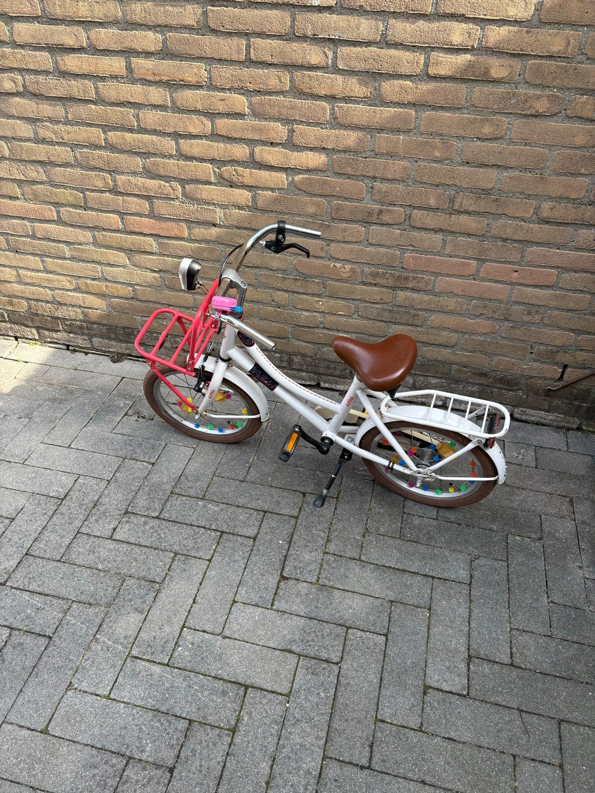 Alpina Cargo 16 inch kinderfiets - Wit met roze mand, Fietsen en Brommers, Ophalen of Verzenden, Gebruikt, Terugtraprem, 16 tot 20 inch
