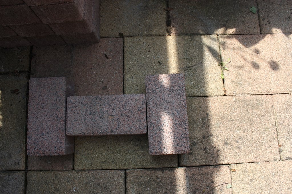 Te koop: 29 betonnen klinkers 21x10,5x8cm NIEUW, Ophalen, Klinkers, Nieuw, Minder dan 5 m²