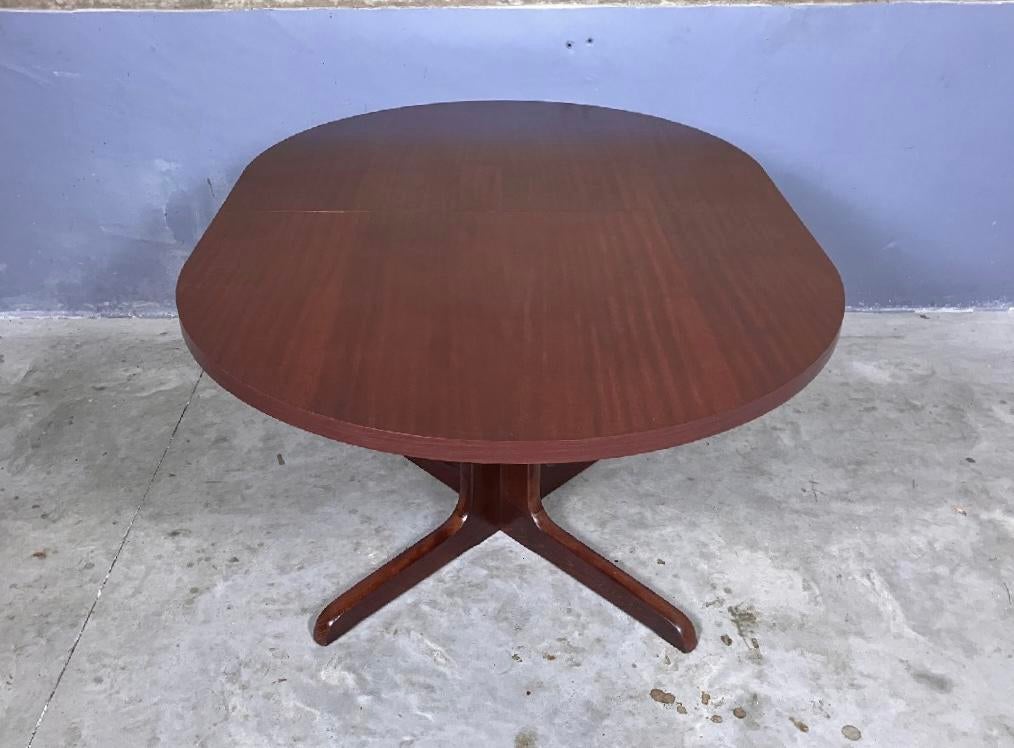Sale: Vintage ovale tafel Seventies niet uitschuifbaar, Huis en Inrichting, Ophalen, Gebruikt, 100 tot 150 cm, 200 cm of meer