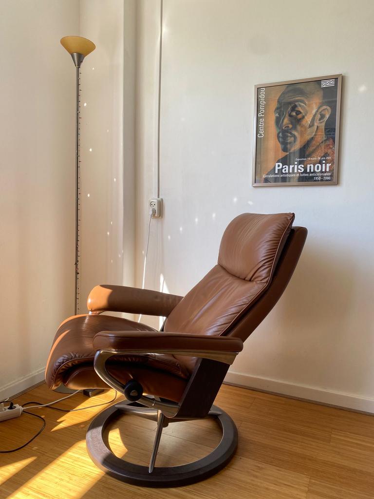 Stressless fauteuil bruin leer, Huis en Inrichting, Fauteuils, Ophalen, Zo goed als nieuw, 50 tot 75 cm, Leer