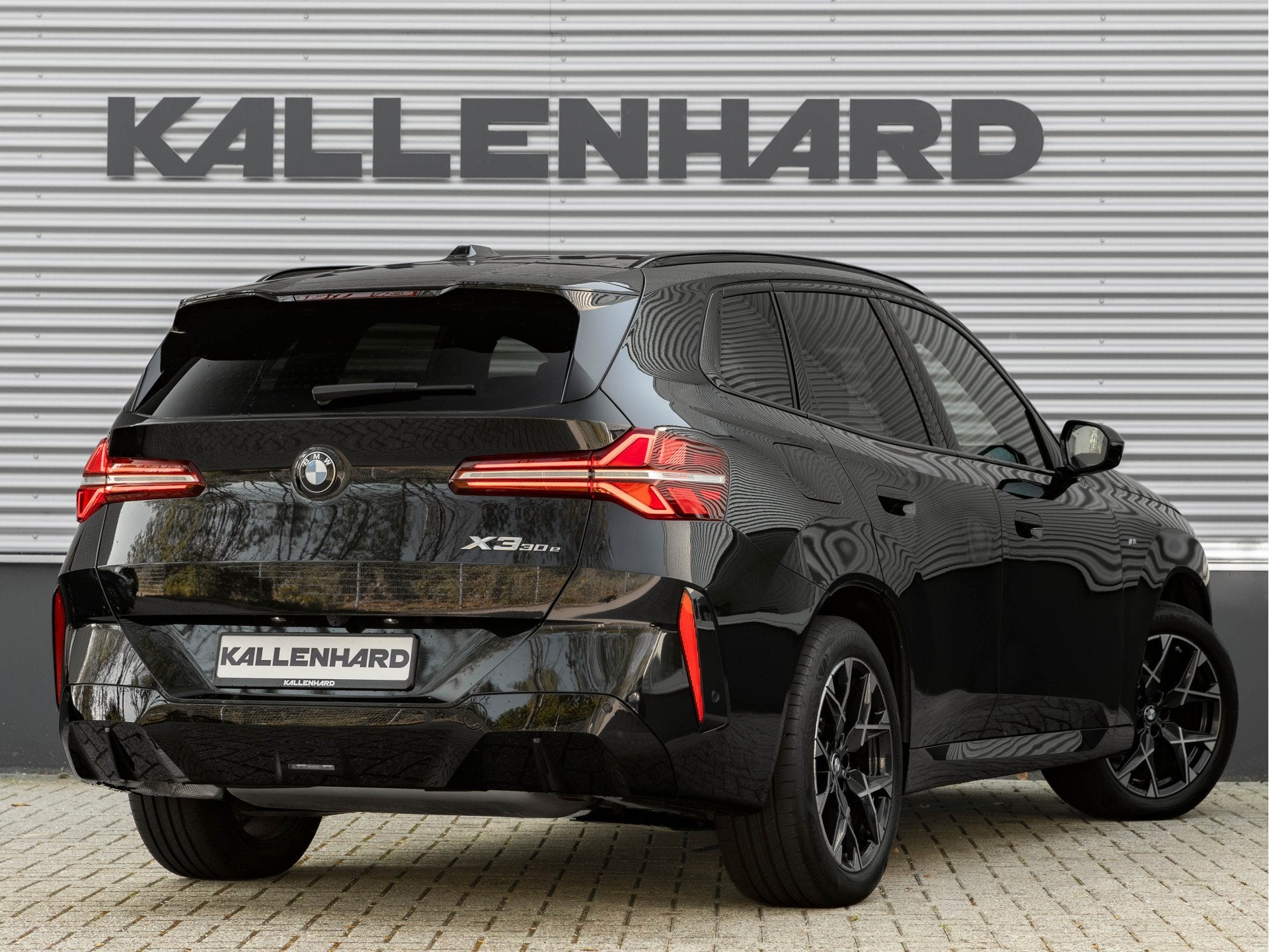 BMW X3 30e xDrive - M-Sport - Pano - Trekhaak - ACC - Head-u, Gebruikt, 4 cilinders, Zwart, Bedrijf