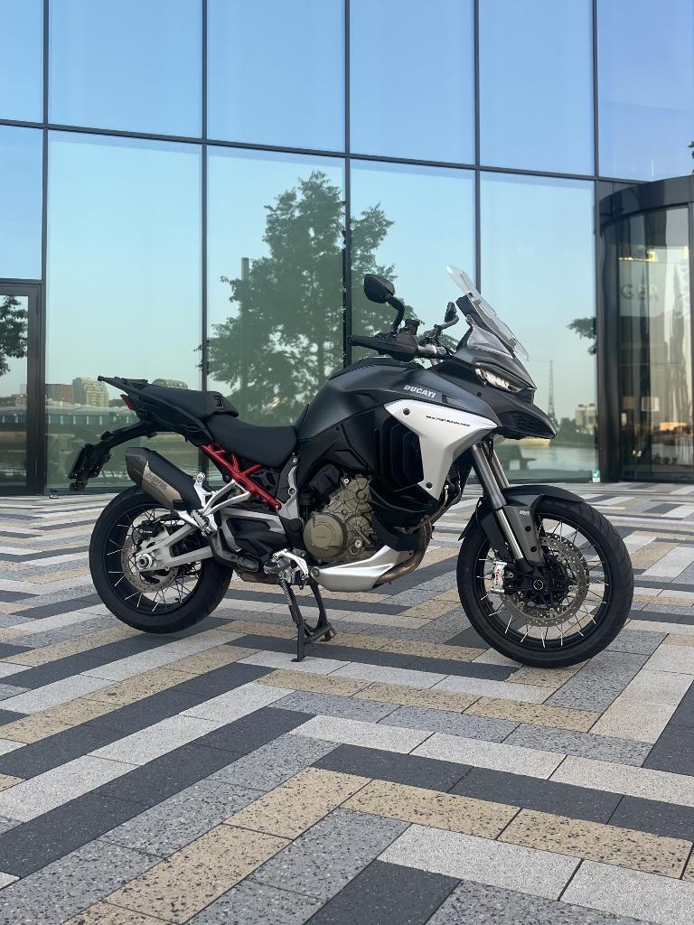 Ducati Multistrada V4 S Full 8.9k km, Handvatverwarming, 4 cilinders, Motorrijbewijs A, Gebruikt
