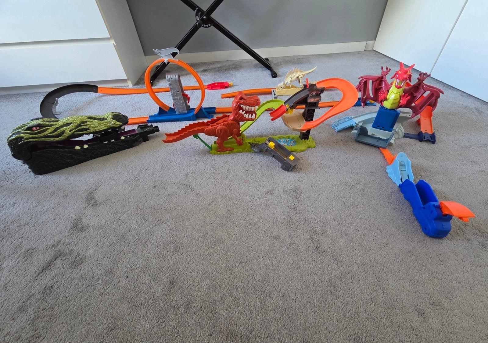 Hot Wheels: mega race loop baan, dinosaurus, draak, krokodil, Ophalen of Verzenden, Gebruikt, Jongen of Meisje