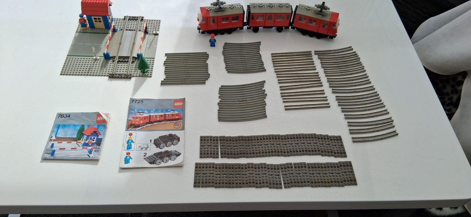 Lego trein 7725 met overweg 7834 en extra rails, Ophalen of Verzenden, Gebruikt