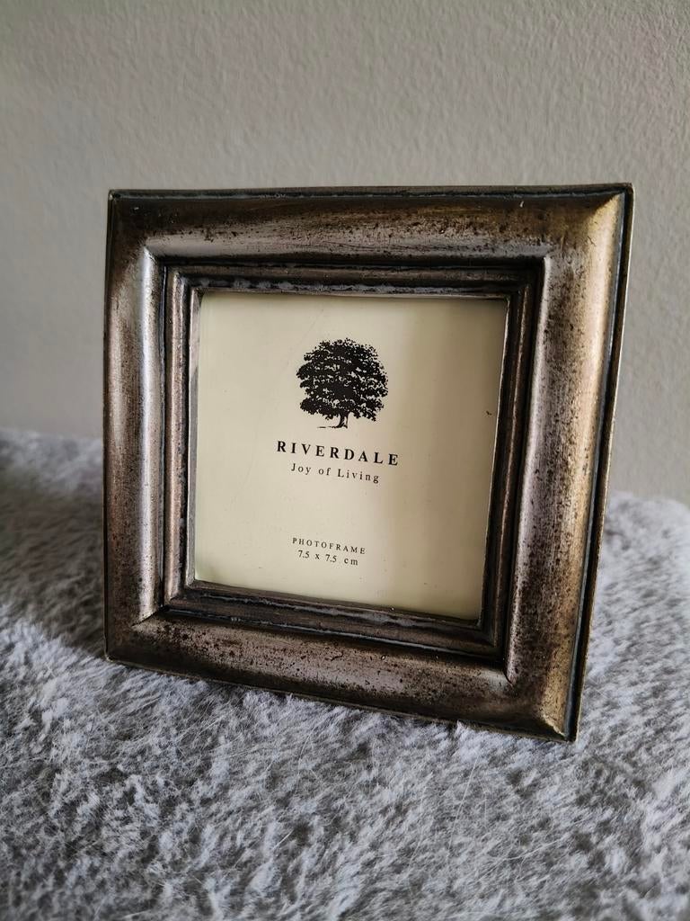 Riverdale fotolijst 7,5 x 7,5 cm, Minder dan 50 cm, Metaal of Aluminium, Ophalen of Verzenden, Zo goed als nieuw