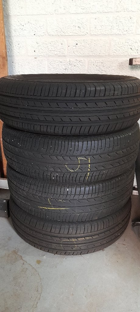Zomerbanden zonder velg Yokohama/Bridgestone, Auto-onderdelen, Banden en Velgen, Ophalen, Gebruikt, 15 inch, 175 mm