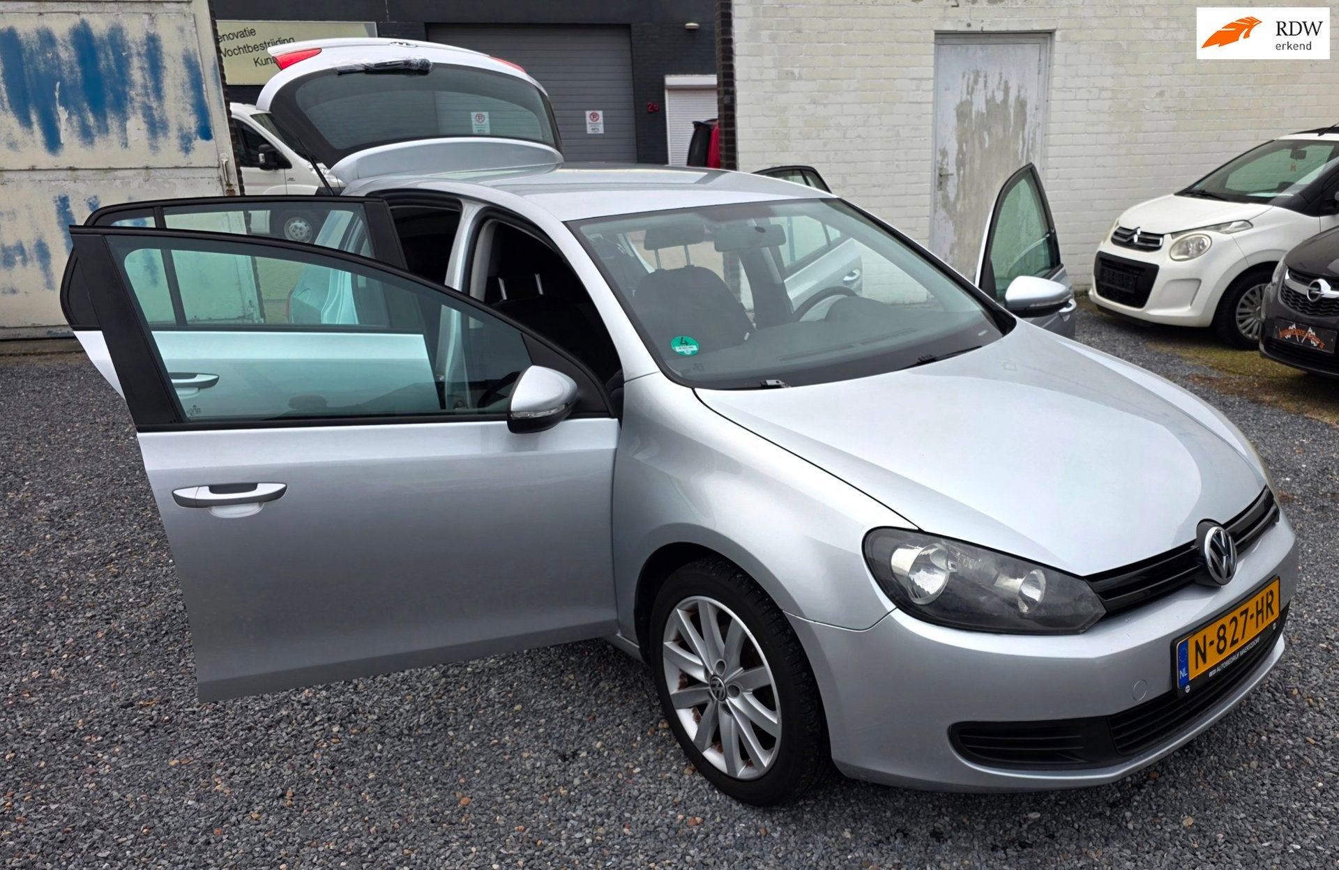 Volkswagen Golf 1.2 TSI Trendline 5 deurs zeer netjes airco, Auto's, Voorwielaandrijving, Gebruikt, Zwart, 610 kg