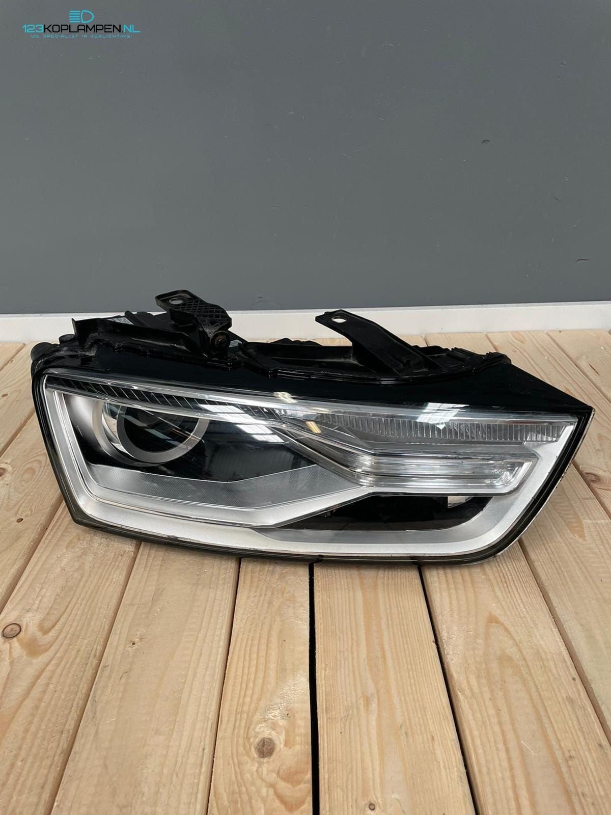 Audi Q3 8U facelift Bi Xenon koplamp koplampen links rechts, Ophalen, Gebruikt, -, -