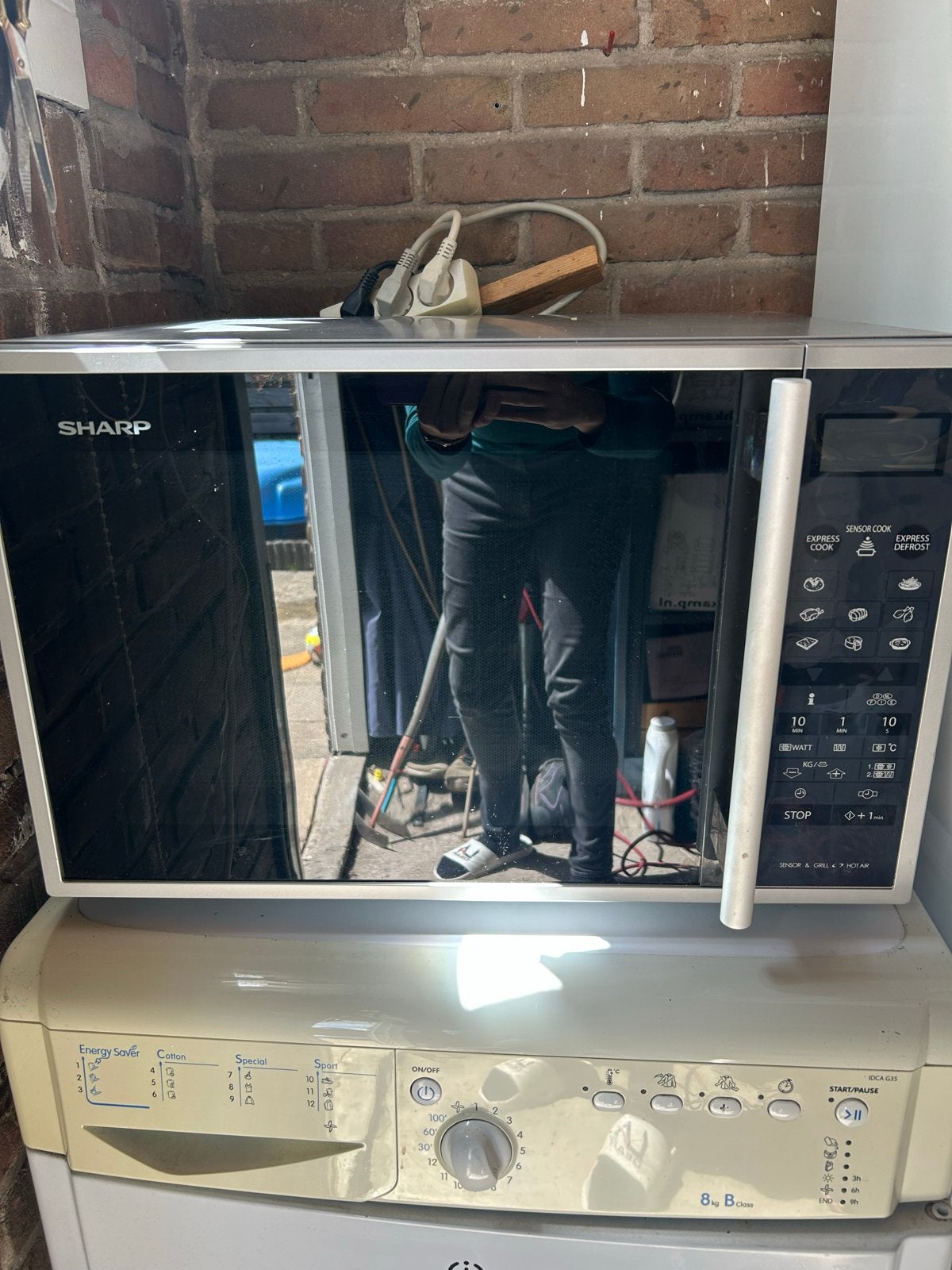 Sharp Combimagnetron - Zilverkleurig, Goede Staat, Witgoed en Apparatuur, Magnetrons, Ophalen, Combimagnetron, Gebruikt, Grill