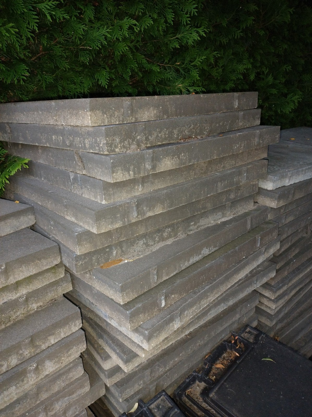 Gebruikte terrastegels van beton antraciet gecoat, Gebruikt, Ophalen of Verzenden, 10 m² of meer, Beton