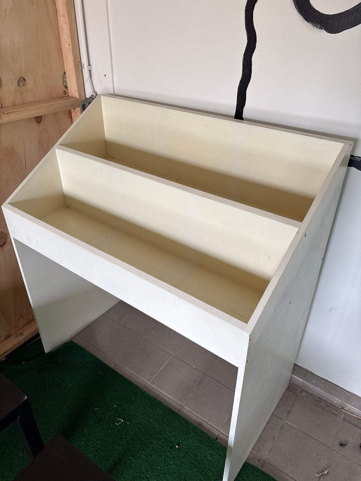 Platenkast in goede staat - Ophalen in Apeldoorn, Huis en Inrichting, Ophalen, Met plank(en), 100 tot 150 cm, 50 tot 100 cm