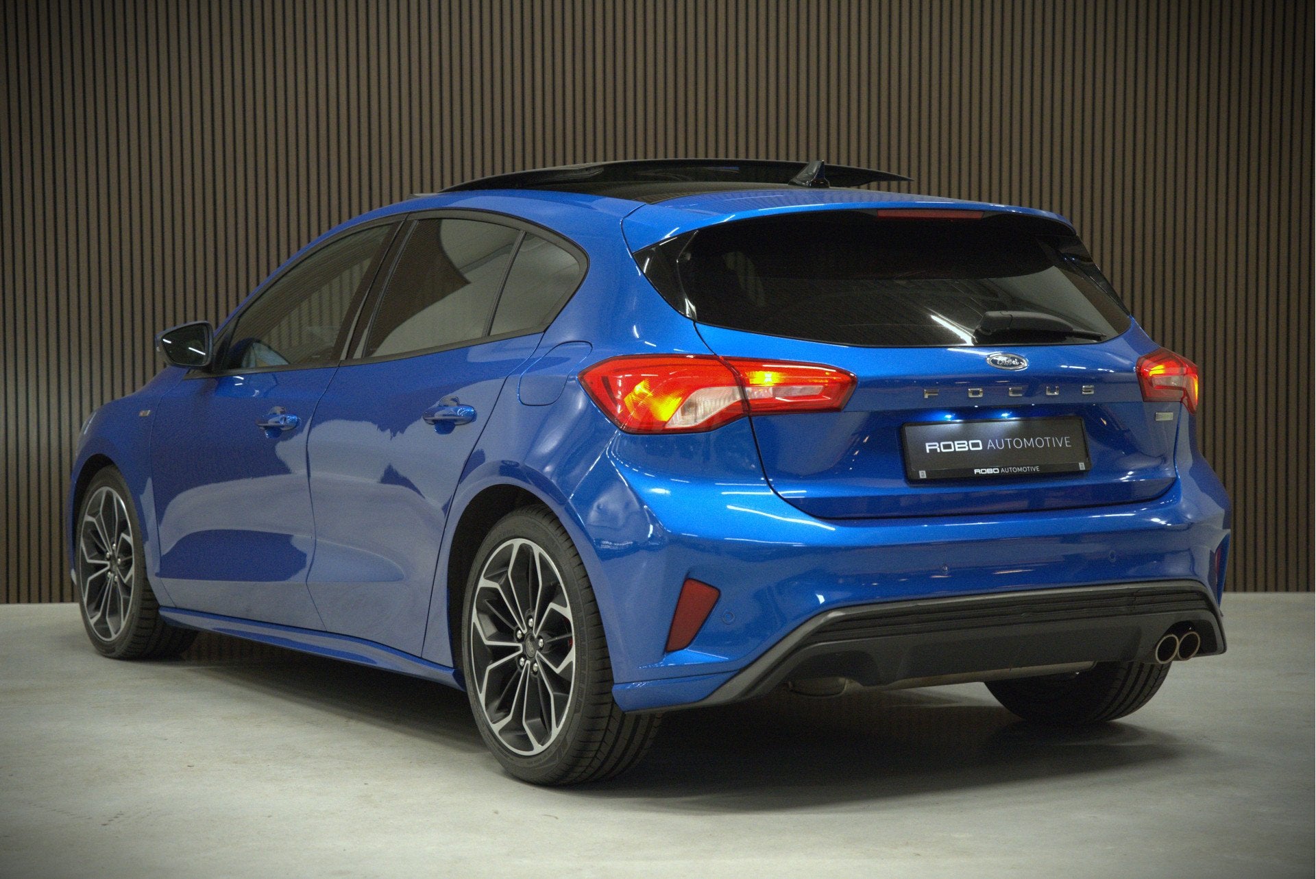 Foto 7 van Ford Focus 1.0 EcoBoost ST Line Business | Panoramadak | Ban