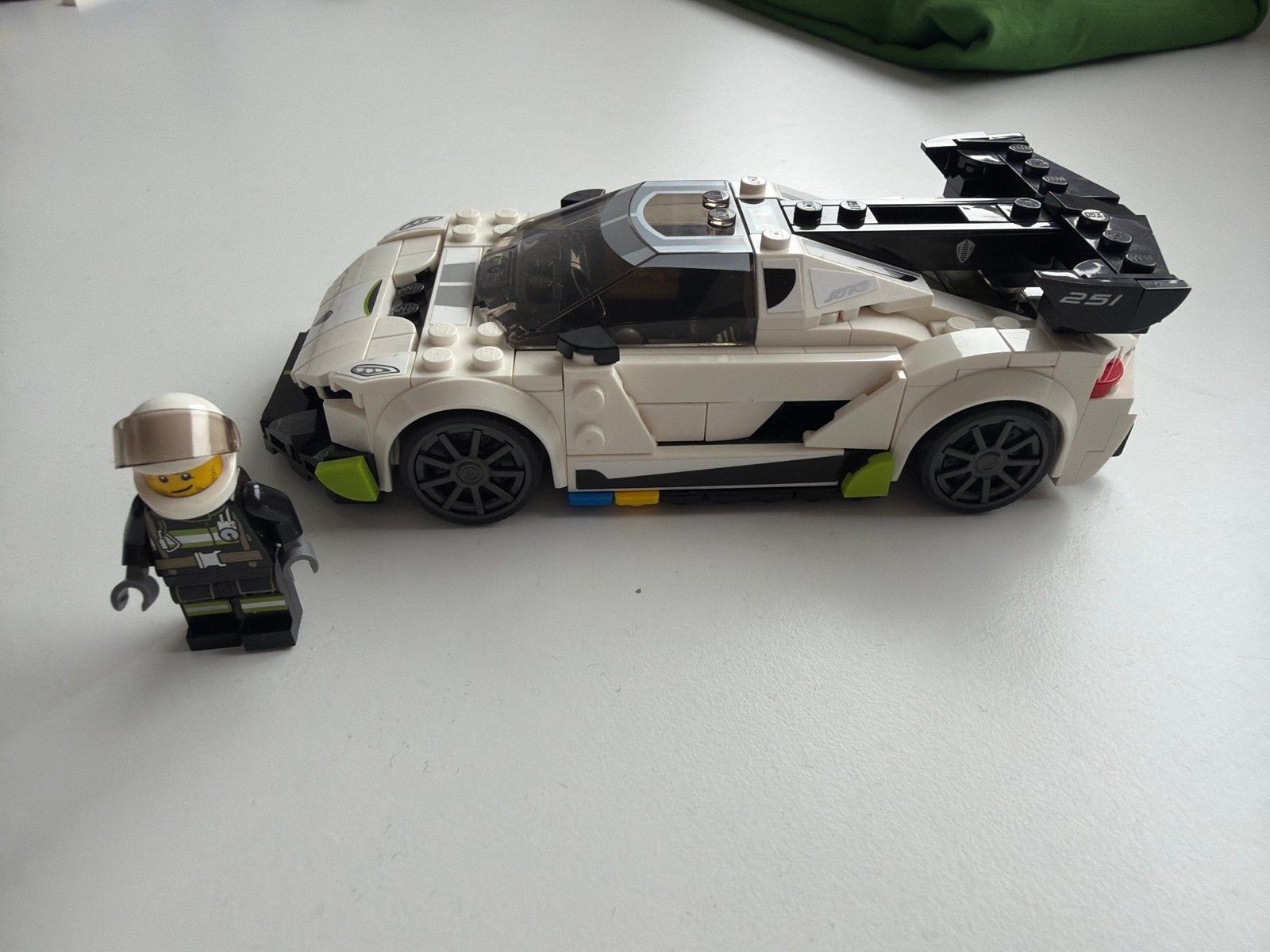 Lego Speed Champions Koenigsegg Jesko met minifiguur, Kinderen en Baby's, Ophalen, Lego, Speed Champions, Zo goed als nieuw